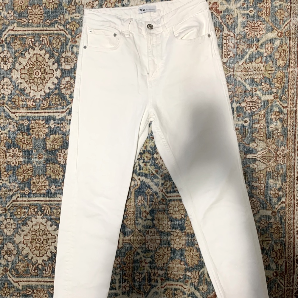 Zara - Slim-fit high rise jeans